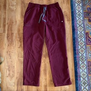 Women’s Figs high-waisted Yola skinny scrub pants- L